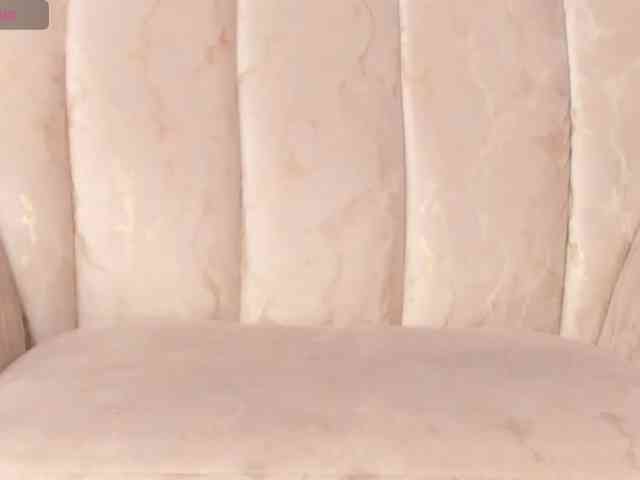LauryHills webcam