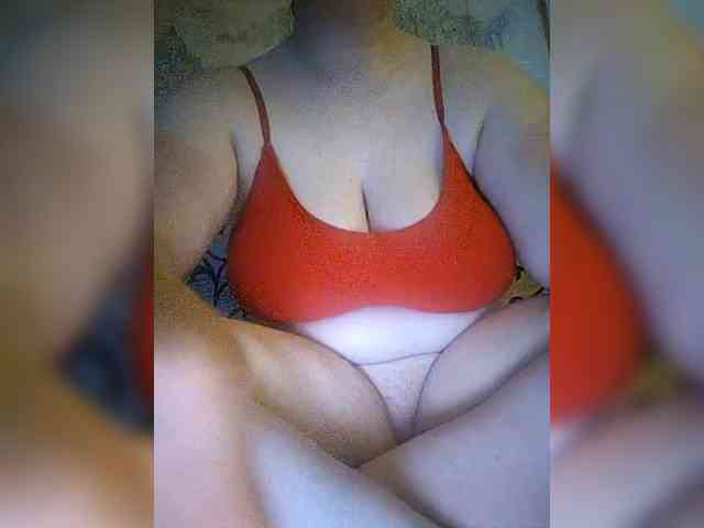 Aluna1999 webcam