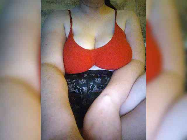 Aluna1999 webcam