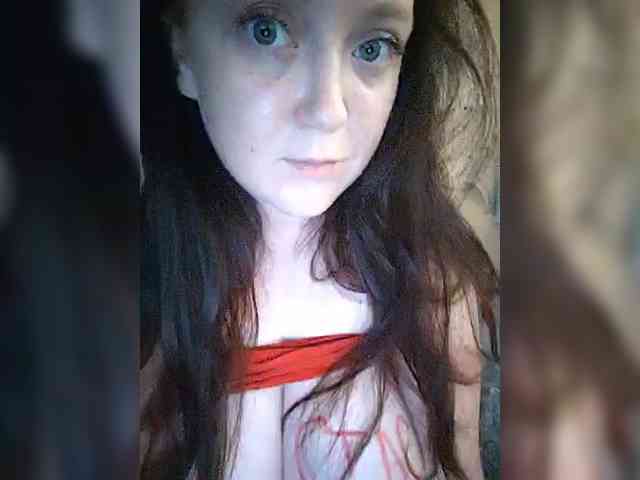 Aluna1999 webcam