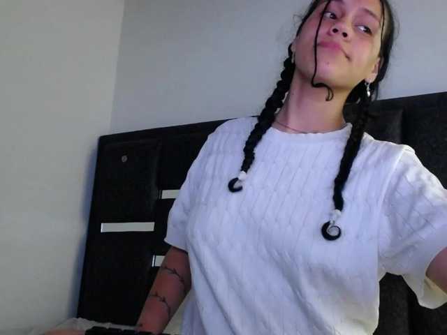 realshy-Stepsis's BongaCams show and profile