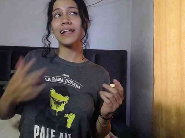 realshy-Stepsis Live Webcam on BongaCams