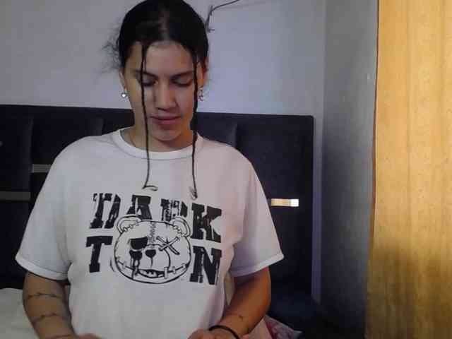 realshy-Stepsis Live Webcam on BongaCams