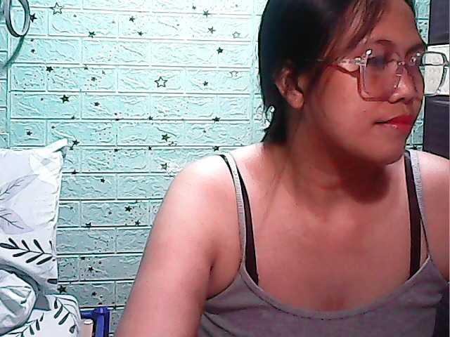 Aliceyu's BongaCams show and profile