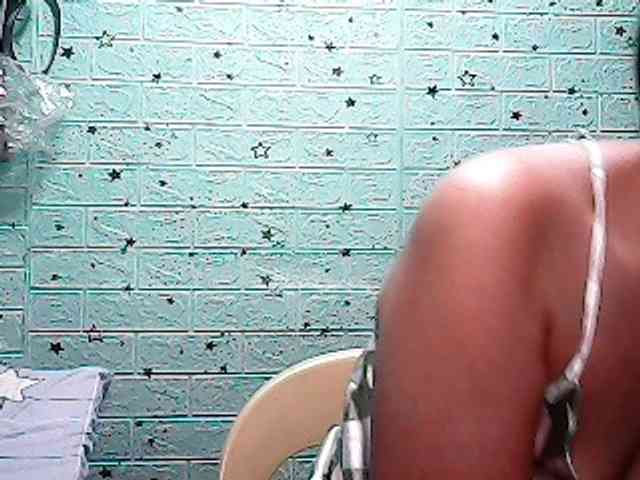 Alicepussylicious webcam