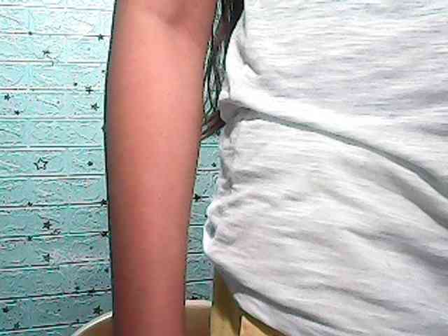 Alicepussylicious webcam