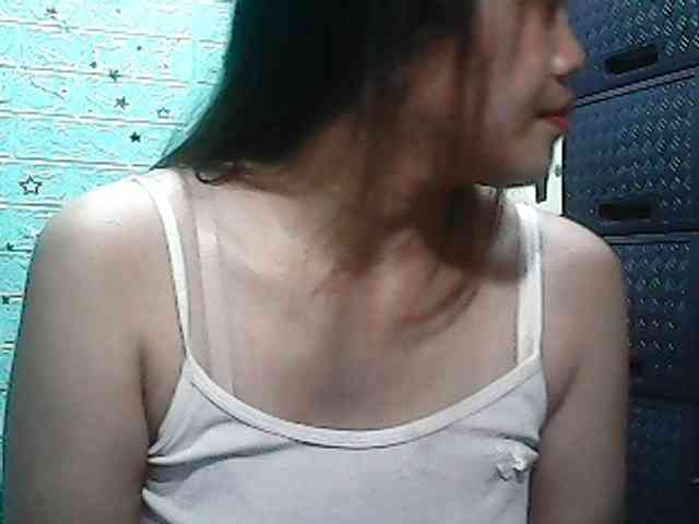 Alicepussylicious webcam