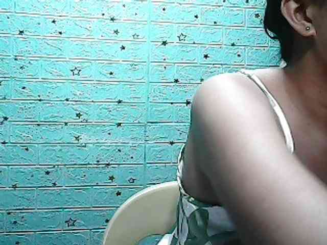 Alicepussylicious webcam