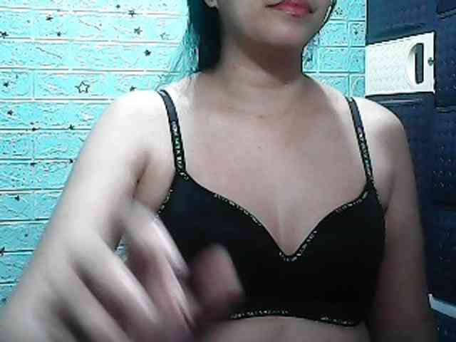 Alicepussylicious webcam