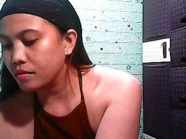 Alicepussylicious webcam