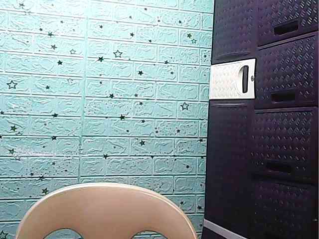 Alicepussylicious webcam