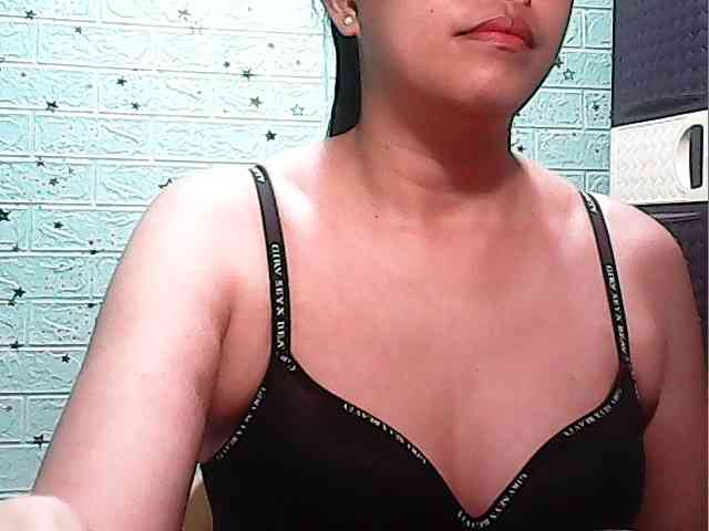 Alicepussylicious webcam