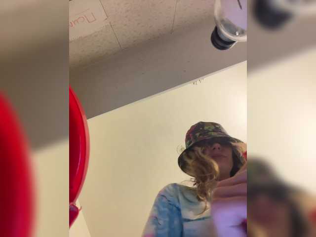 PsiXeya's BongaCams show and profile