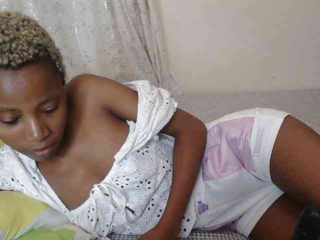 Pretyass webcam