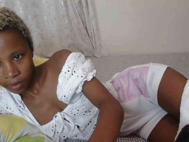 Pretyass webcam