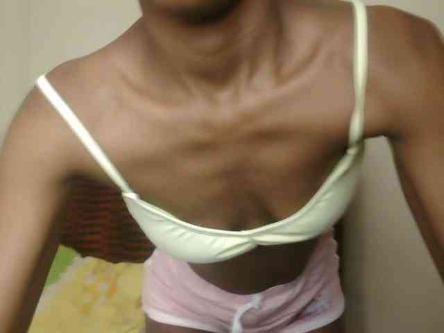 Pretyass webcam