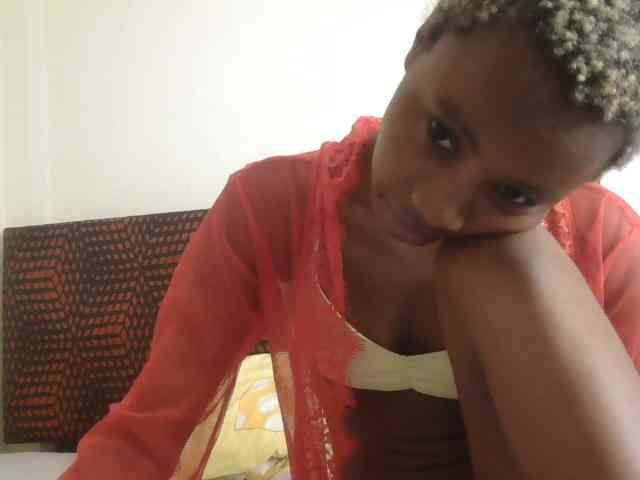 Pretyass webcam