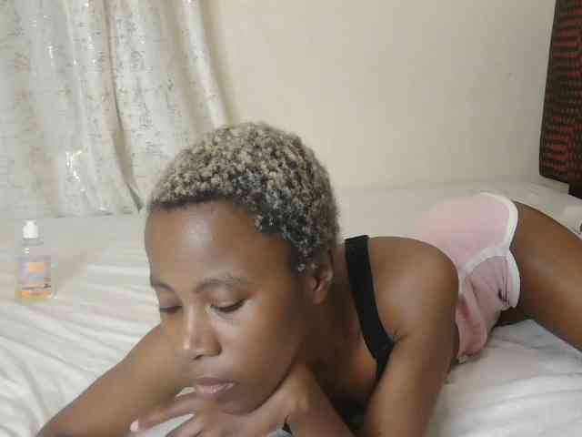Pretyass webcam