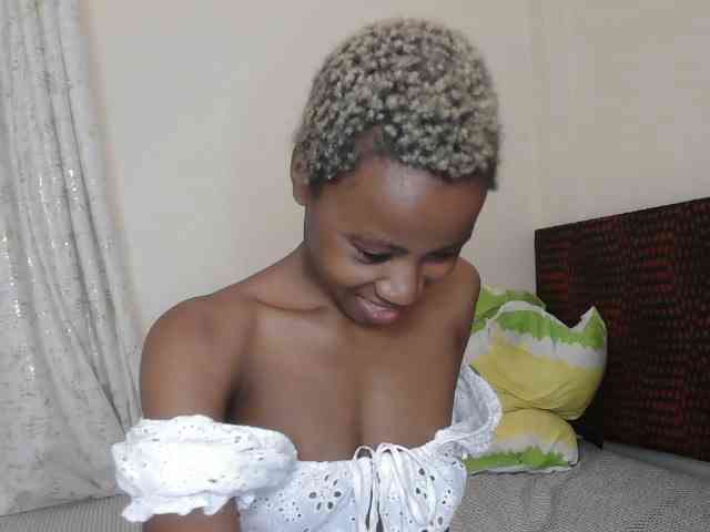 Pretyass webcam