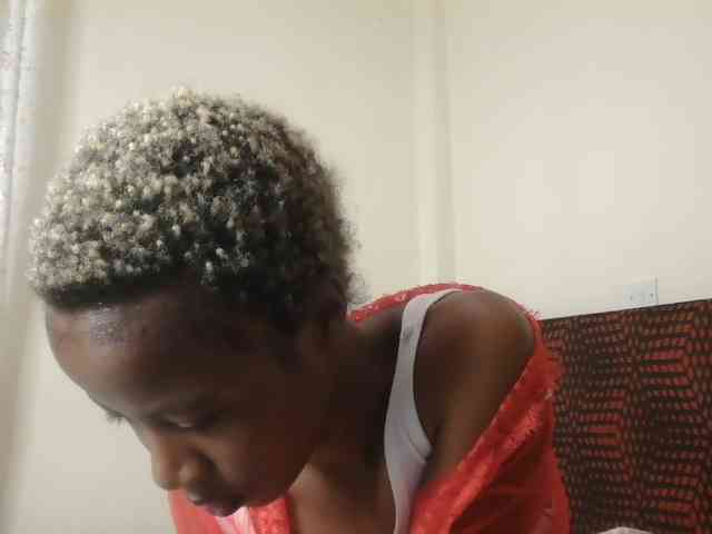 Pretyass webcam