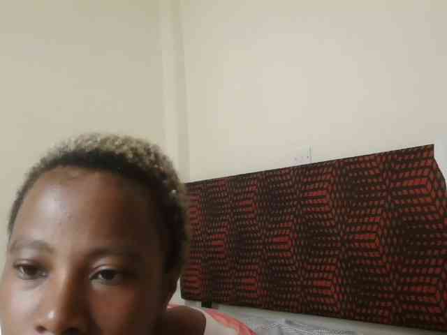 Pretyass webcam