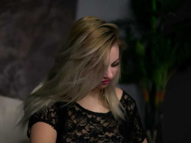 AudreySosa's BongaCams show and profile