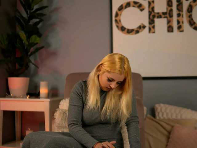 AudreySosa's BongaCams show and profile