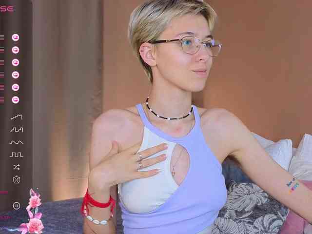 SharliRose webcam