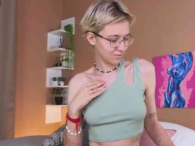 SharliRose webcam