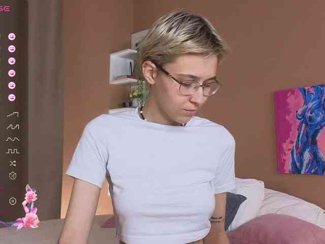SharliRose webcam