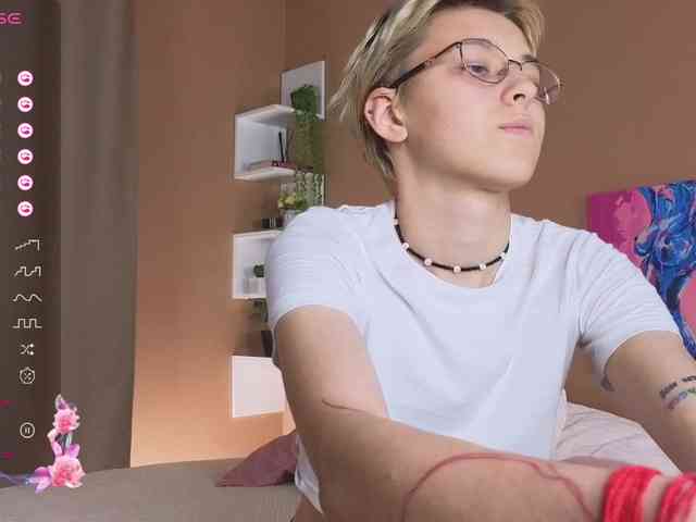 SharliRose webcam