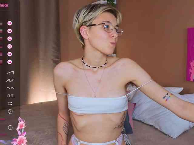 SharliRose webcam