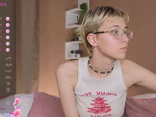 SharliRose webcam