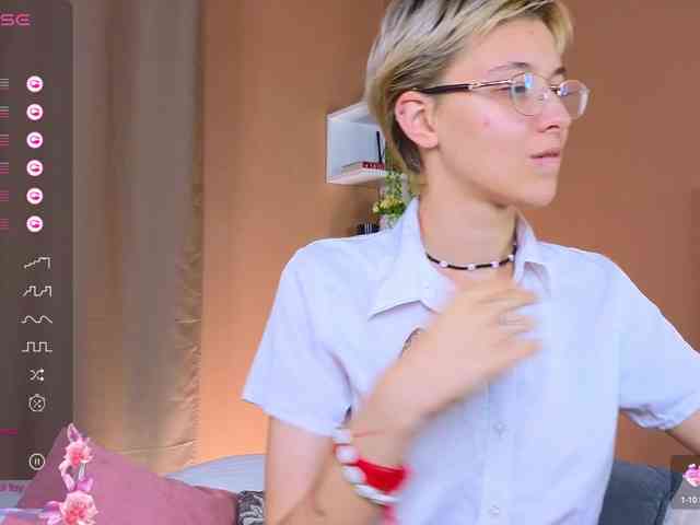 SharliRose webcam