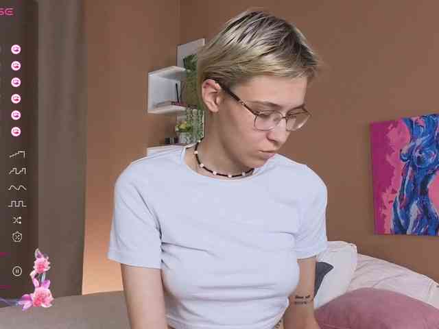 SharliRose webcam