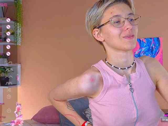 SharliRose webcam