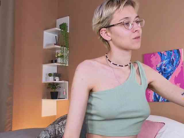 SharliRose webcam