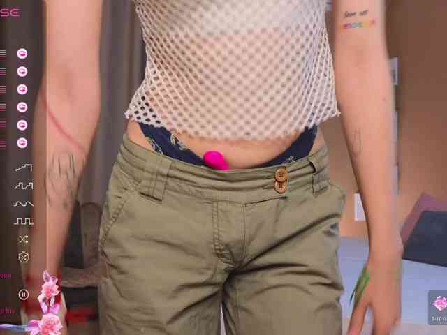 SharliRose webcam