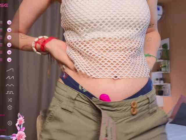 SharliRose webcam