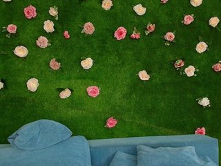 HugeTittiess Porn Show