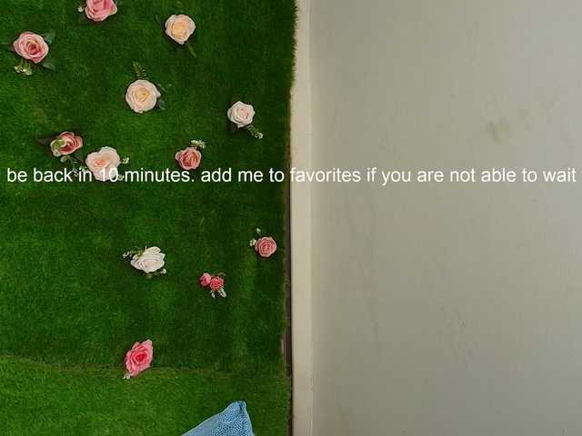 HugeTittiess's BongaCams show and profile