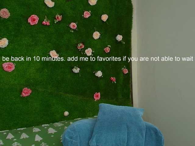 HugeTittiess's BongaCams show and profile