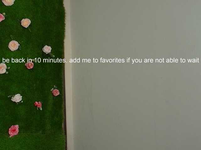 HugeTittiess's BongaCams show and profile