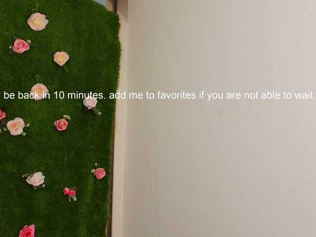 HugeTittiess's BongaCams show and profile