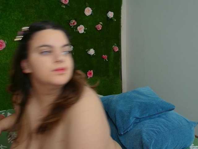 Preview of hugetittiess