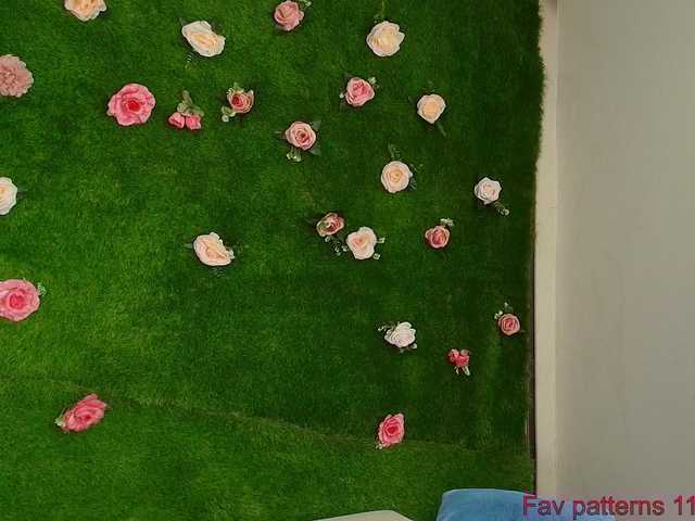 HugeTittiess's BongaCams show and profile