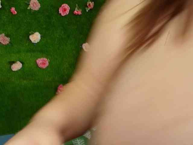 HugeTittiess HugeTittiess