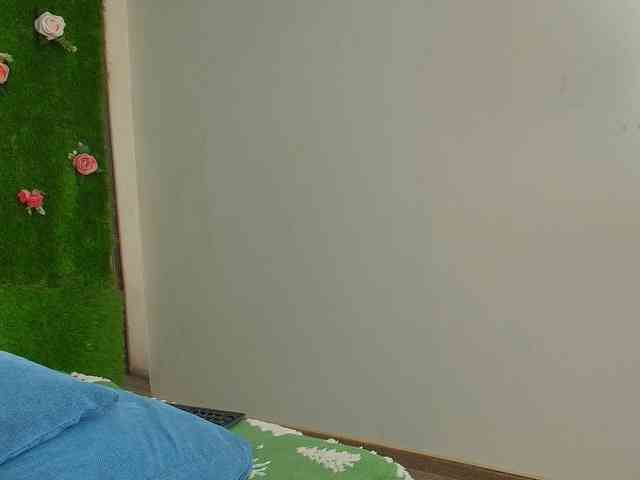 HugeTittiess HugeTittiess