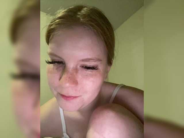 Amelia2004's BongaCams show and profile