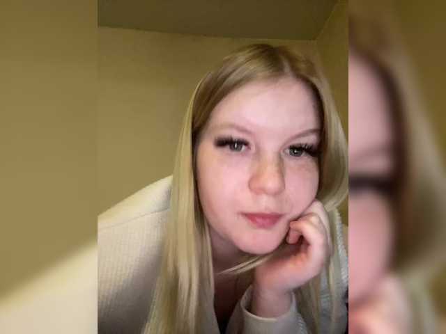 Amelia2004's BongaCams show and profile